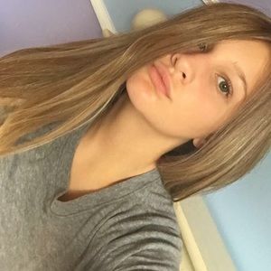 Meet your Posher, Eva